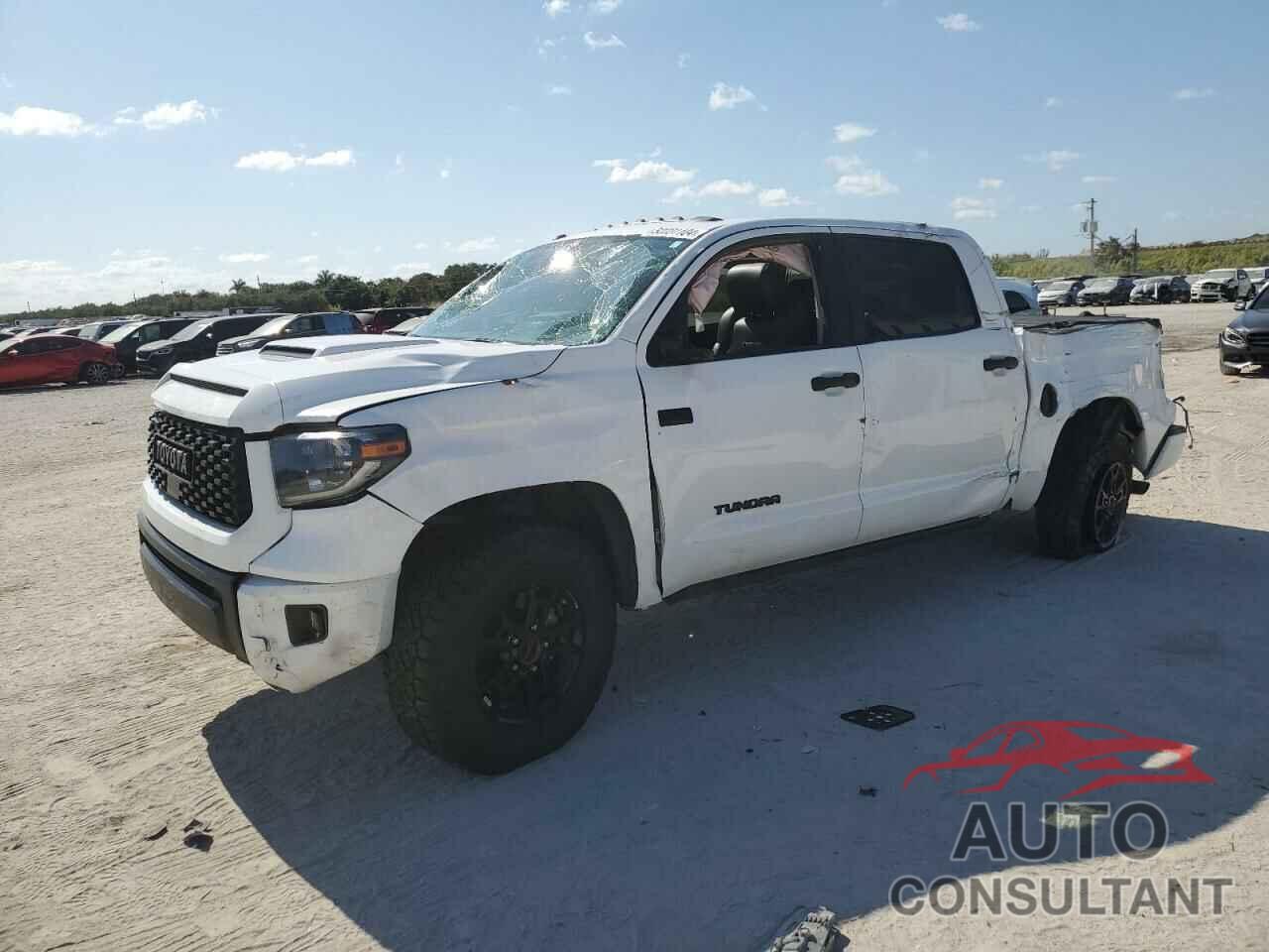 TOYOTA TUNDRA 2019 - 5TFDY5F1XKX864359