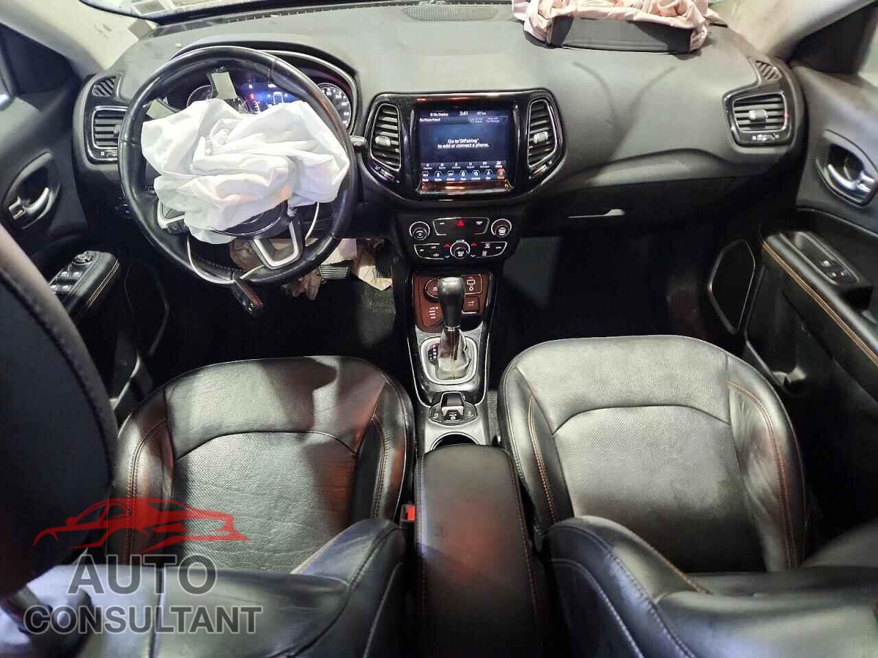 JEEP COMPASS 2019 - 3C4NJDCB9KT596626