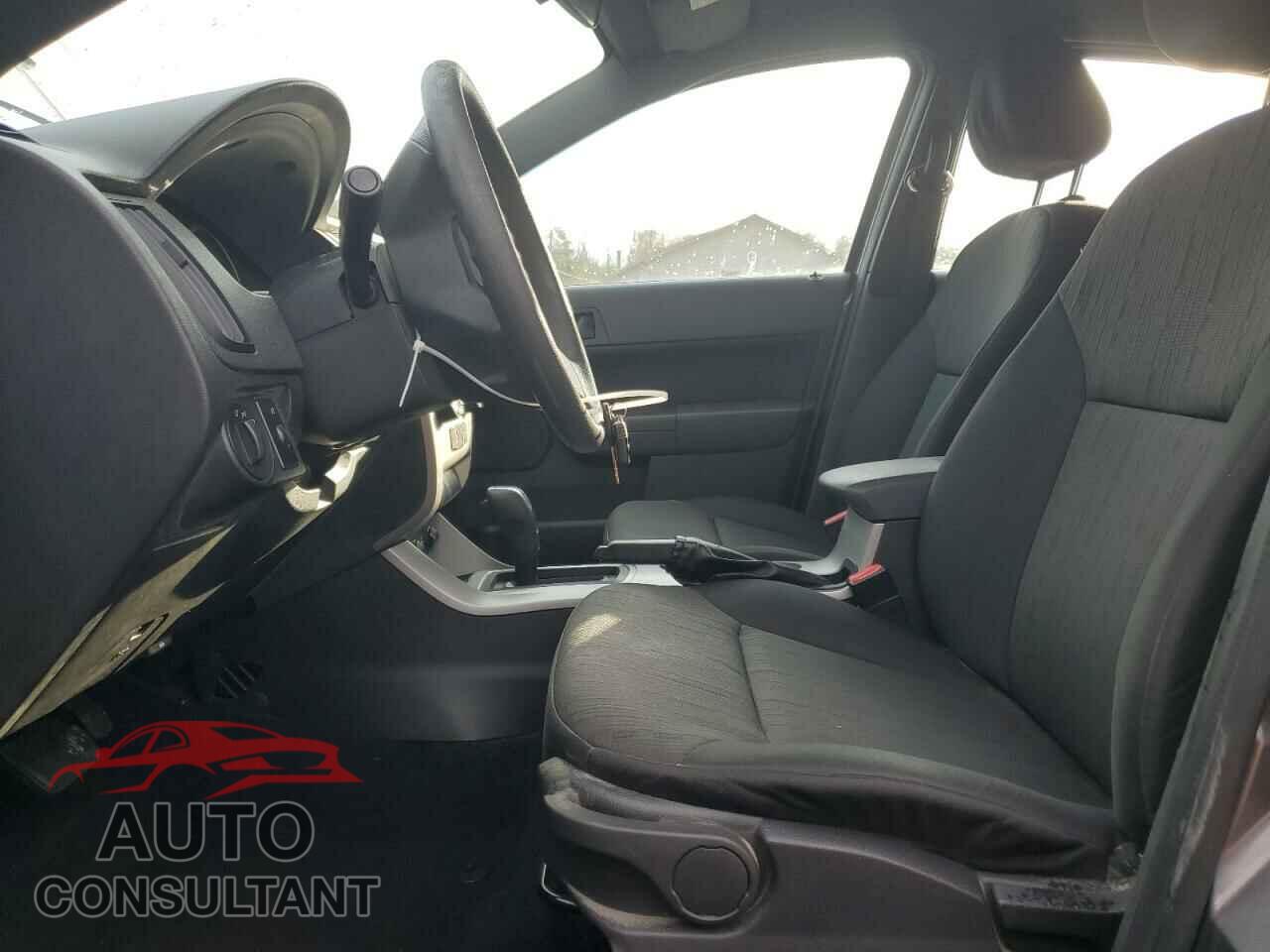 FORD FOCUS 2011 - 1FAHP3FN2BW100562