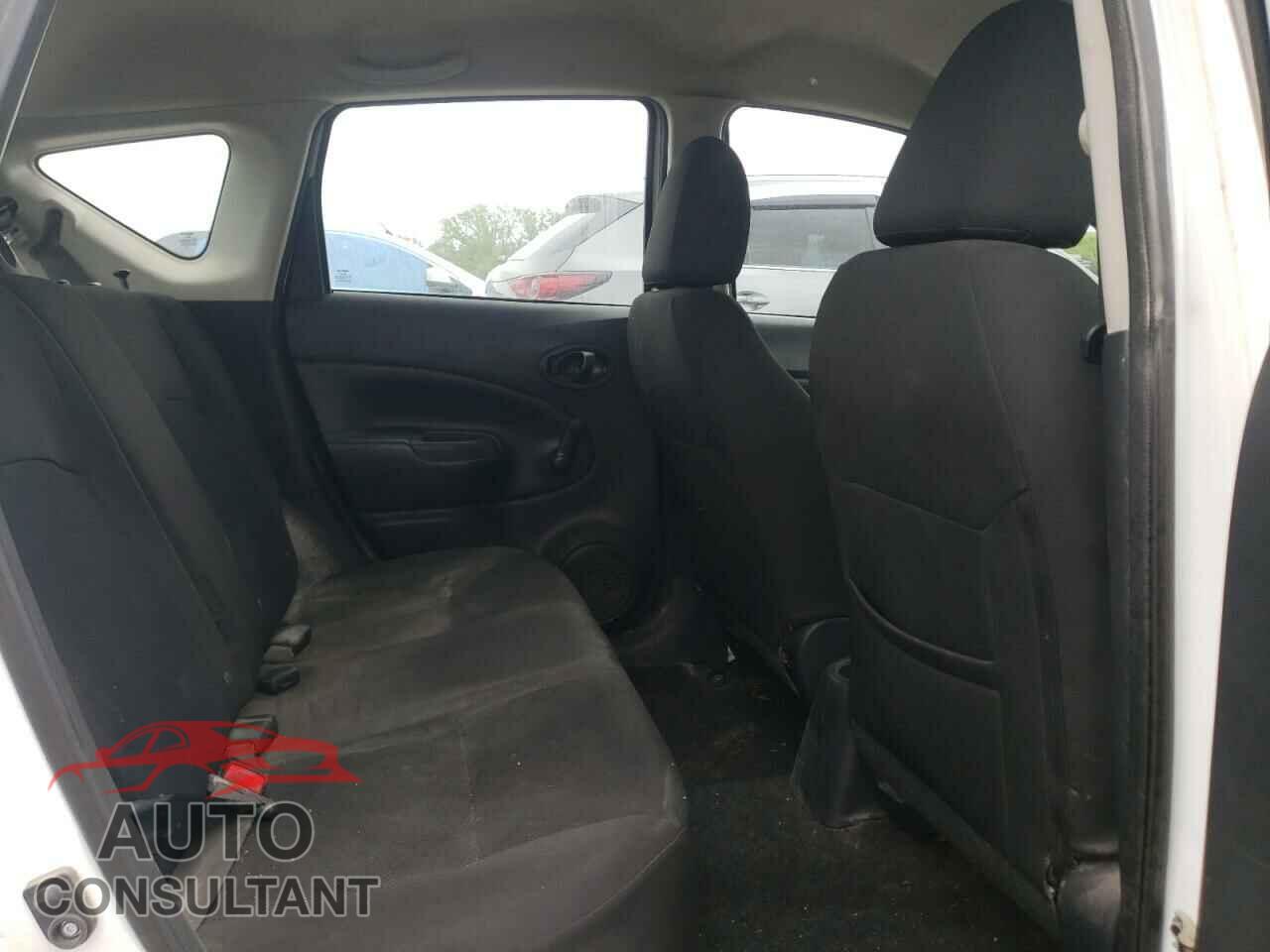 NISSAN VERSA 2016 - 3N1CE2CP1GL365435