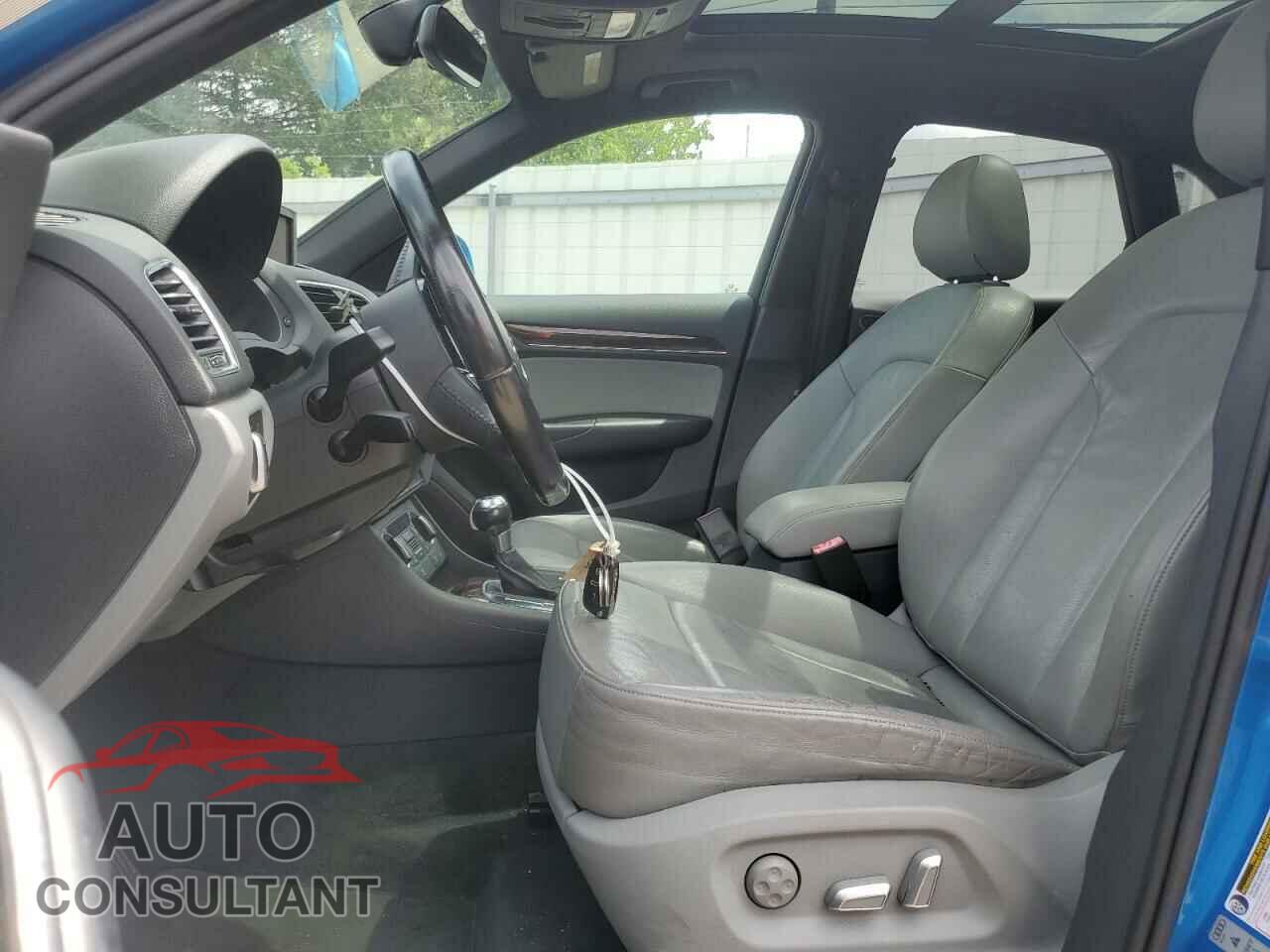 AUDI Q3 2016 - WA1BFCFS3GR005372