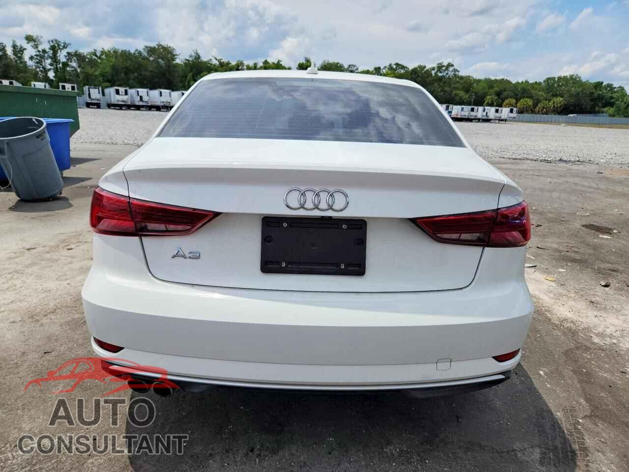 AUDI A3 2018 - WAUAUGFF6J1092785