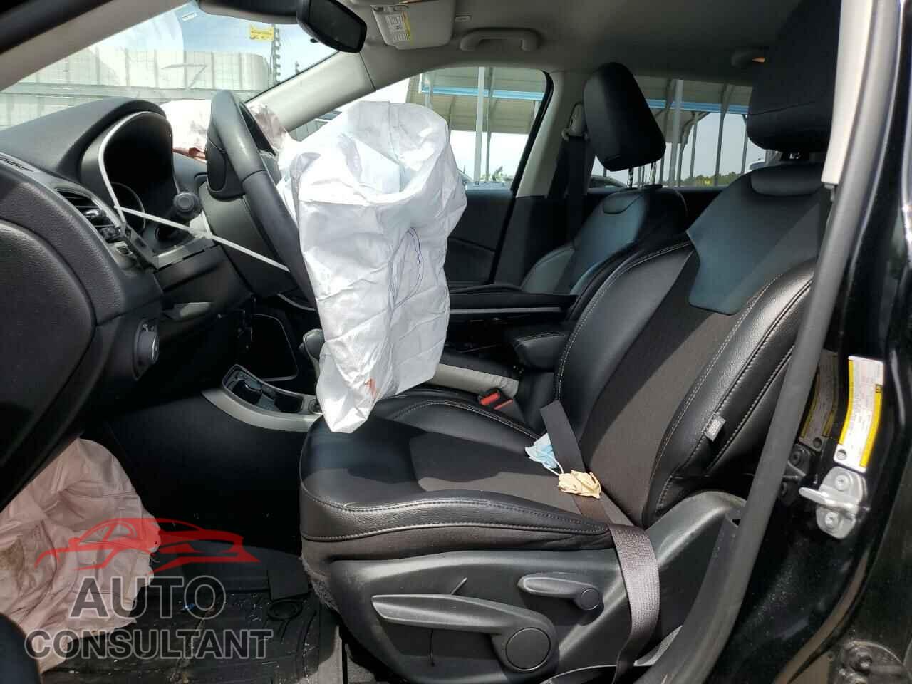 JEEP COMPASS 2019 - 3C4NJDBB0KT848183