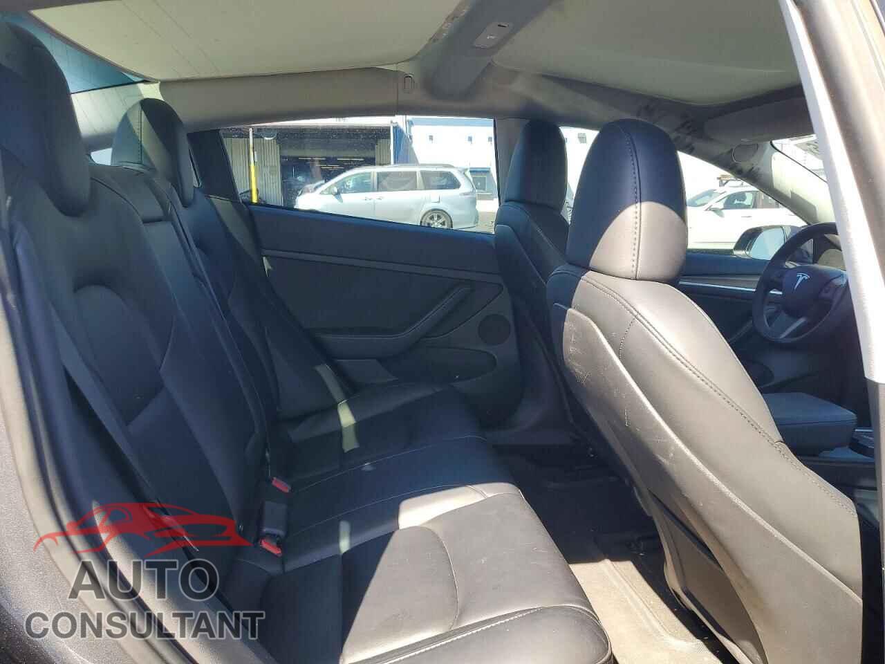 TESLA MODEL 3 2023 - 5YJ3E1EA9PF609590