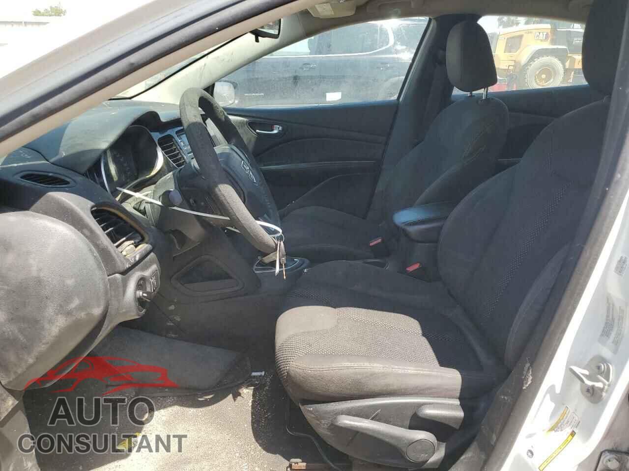 DODGE DART 2015 - 1C3CDFBB3FD192846