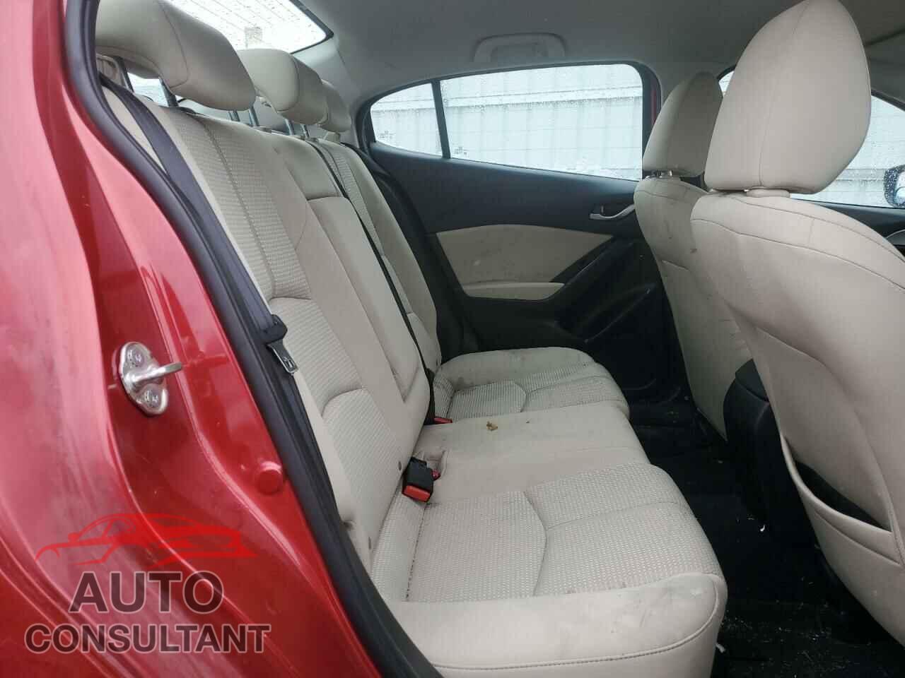MAZDA 3 2018 - 3MZBN1U76JM183133