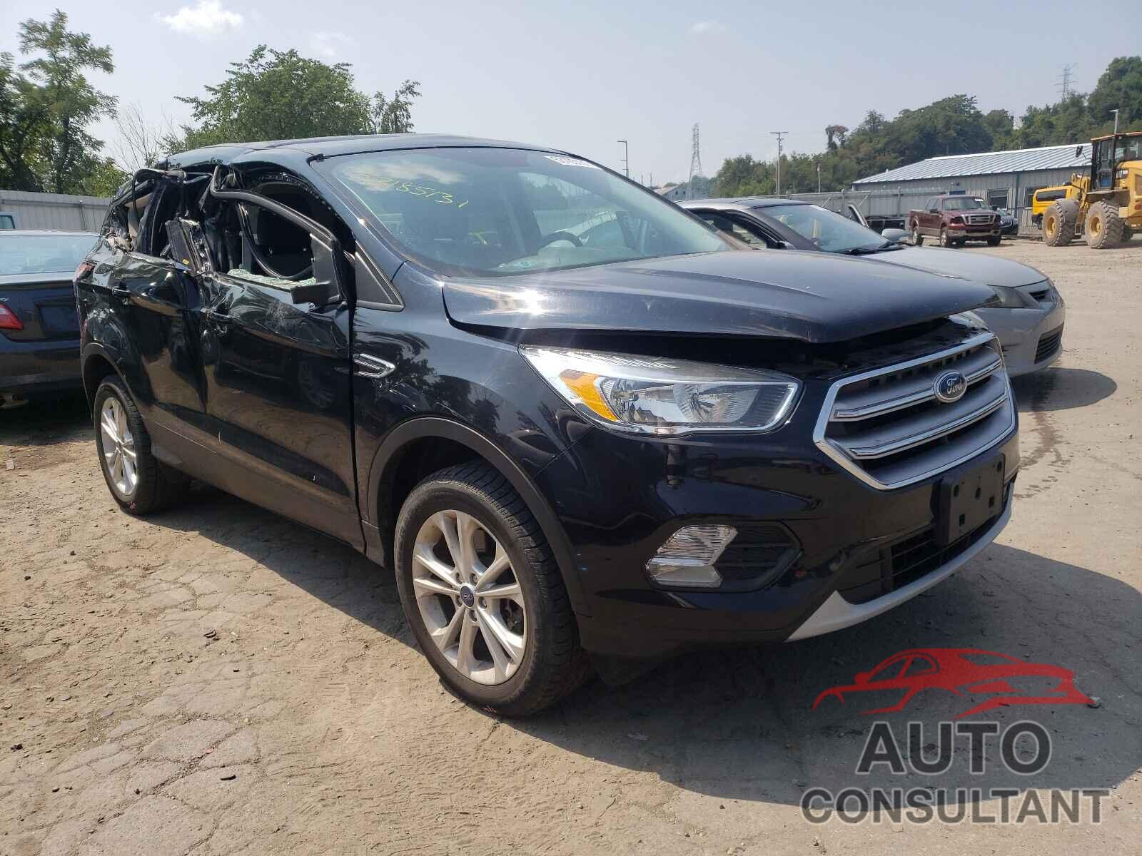 FORD ESCAPE 2017 - 1FMCU9G90HUD73971