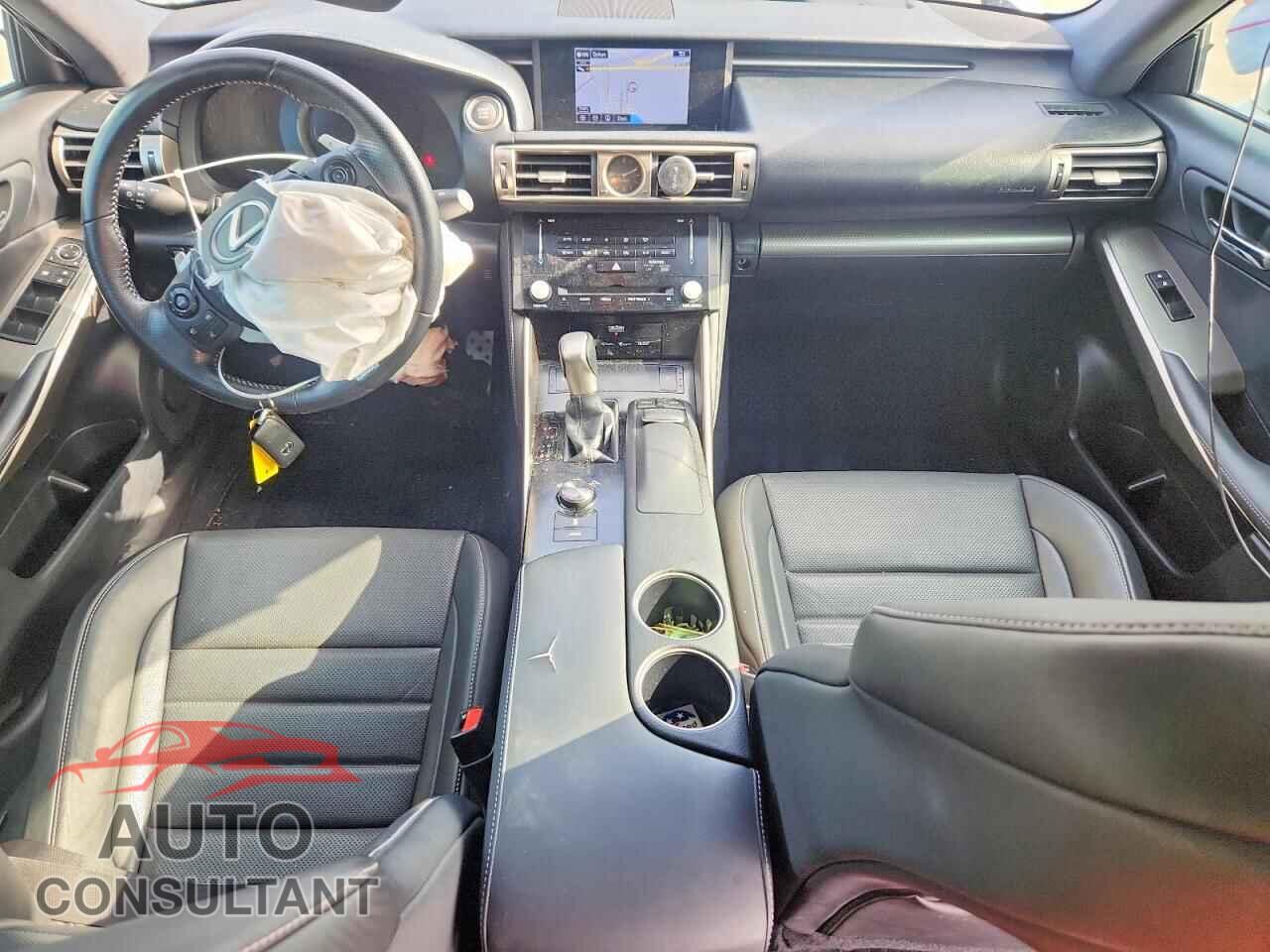 LEXUS IS 2014 - JTHBE1D20E5000620