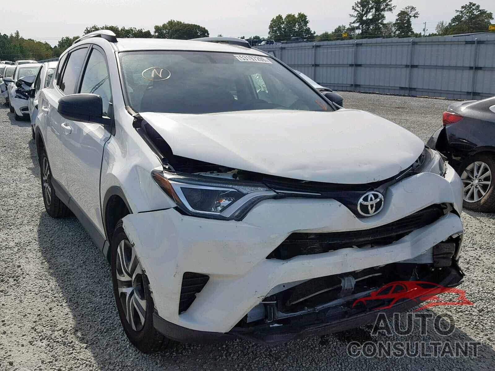 TOYOTA RAV4 LE 2016 - JTMZFREV5GJ088787