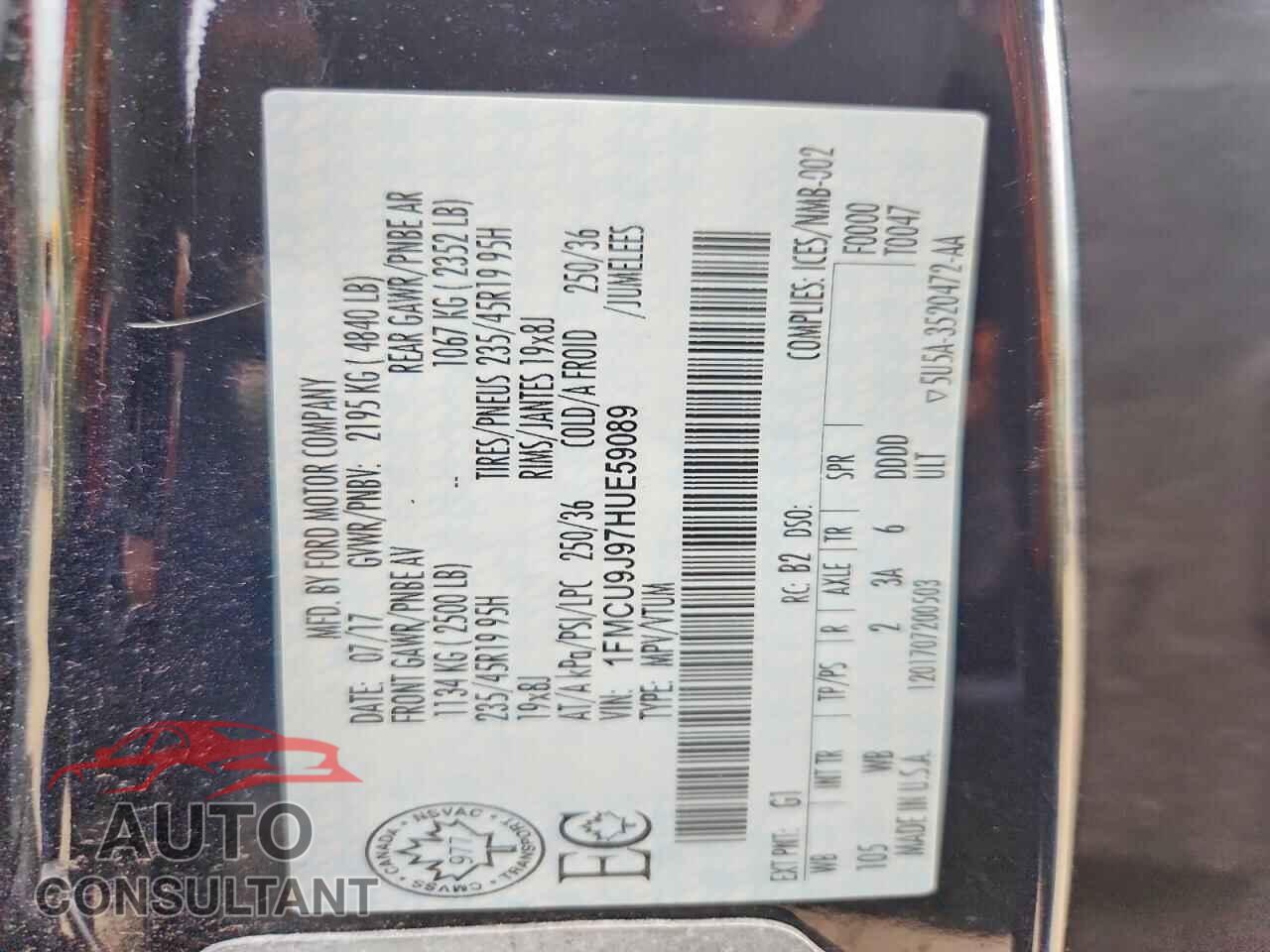 FORD ESCAPE 2017 - 1FMCU9J97HUE59089