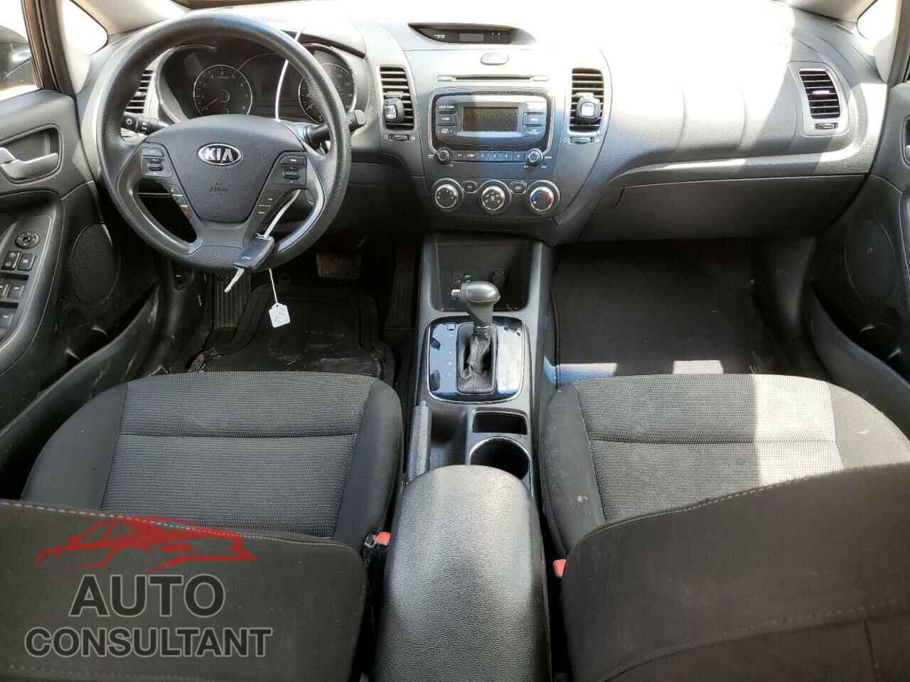 KIA FORTE 2017 - 3KPFK4A76HE040416
