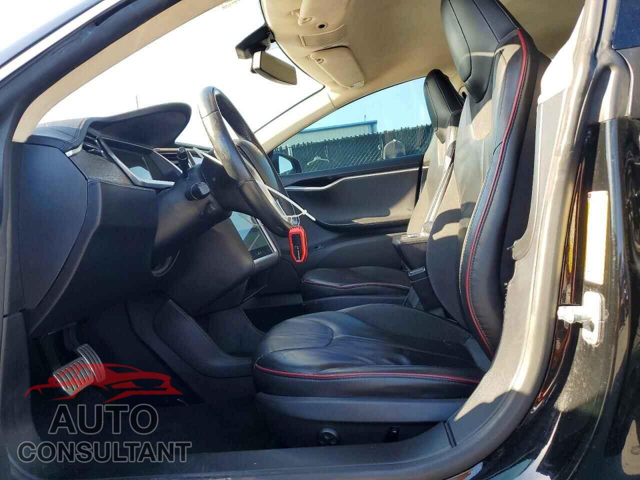 TESLA MODEL S 2013 - 5YJSA1CP4DFP06951