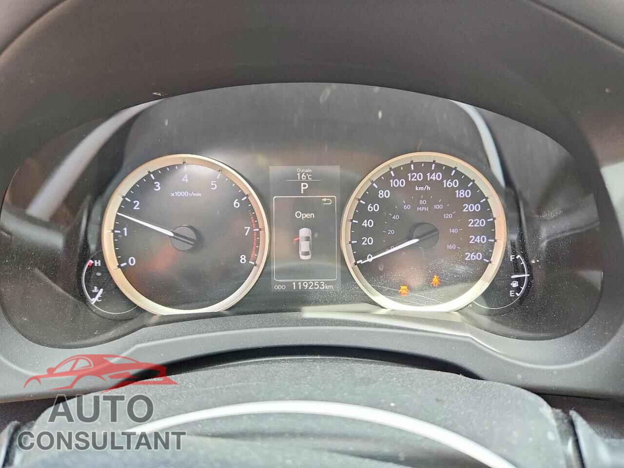 LEXUS IS 2014 - JTHCF1D26E5009033