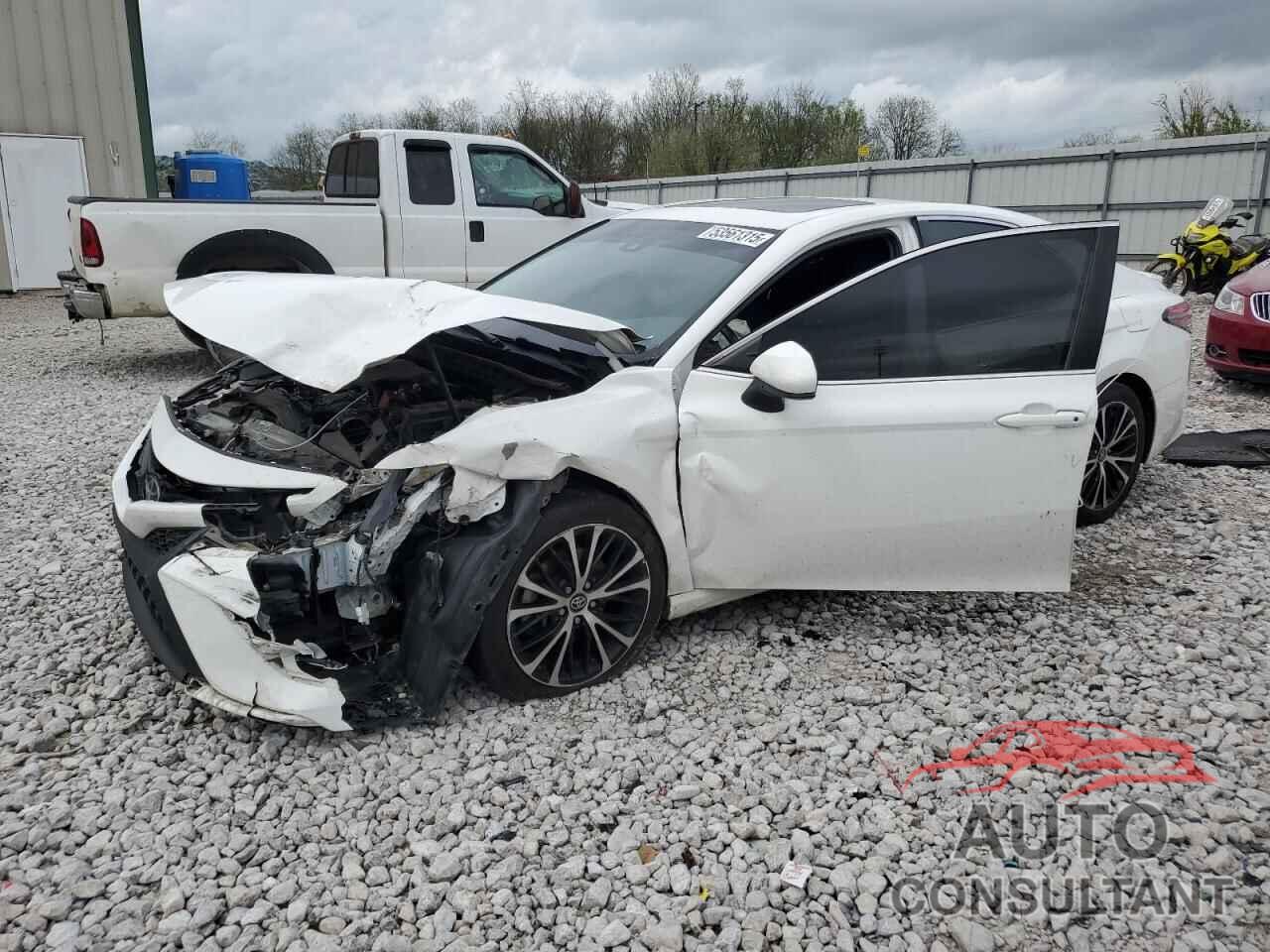 TOYOTA CAMRY 2018 - 4T1B11HK9JU596491