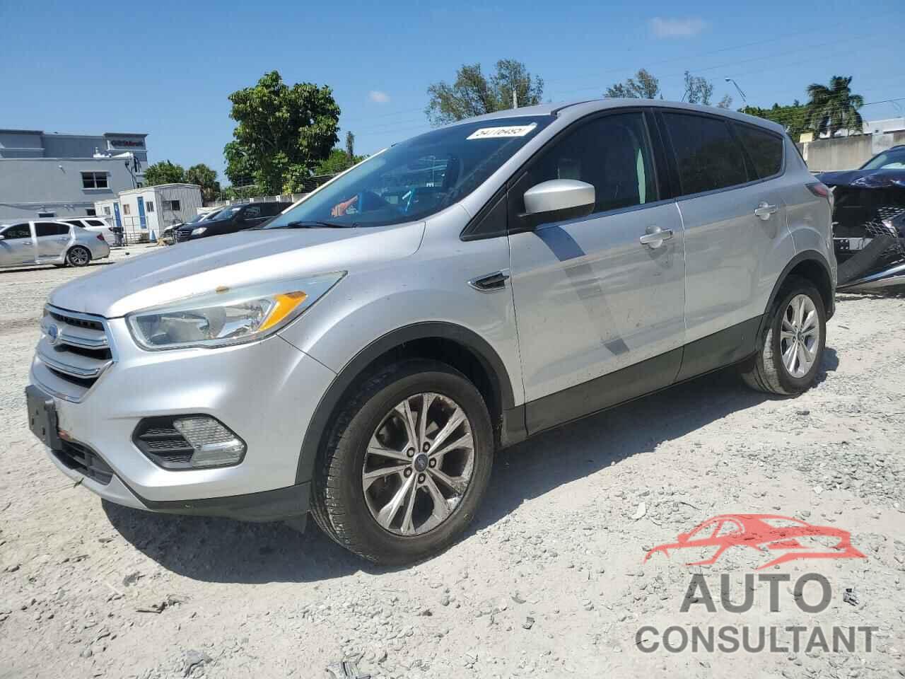 FORD ESCAPE 2017 - 1FMCU9GD3HUB45807