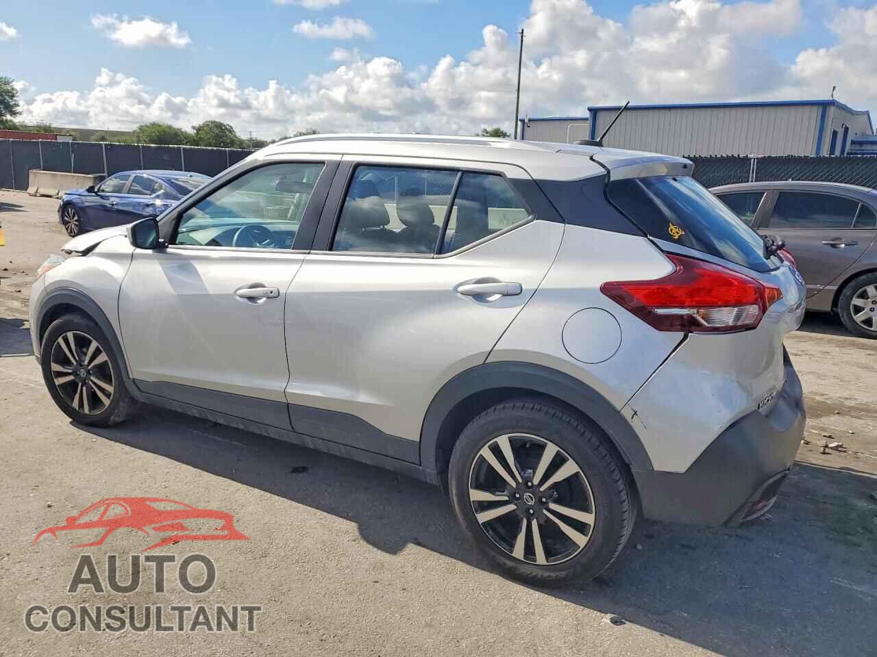 NISSAN KICKS 2019 - 3N1CP5CU3KL536051