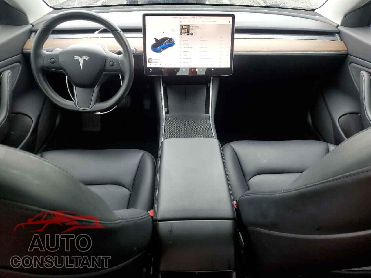 TESLA MODEL 3 2019 - 5YJ3E1EB4KF210846