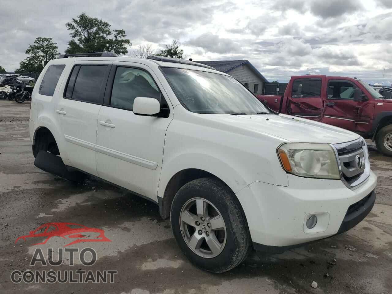 HONDA PILOT 2011 - 5FNYF3H59BB003731