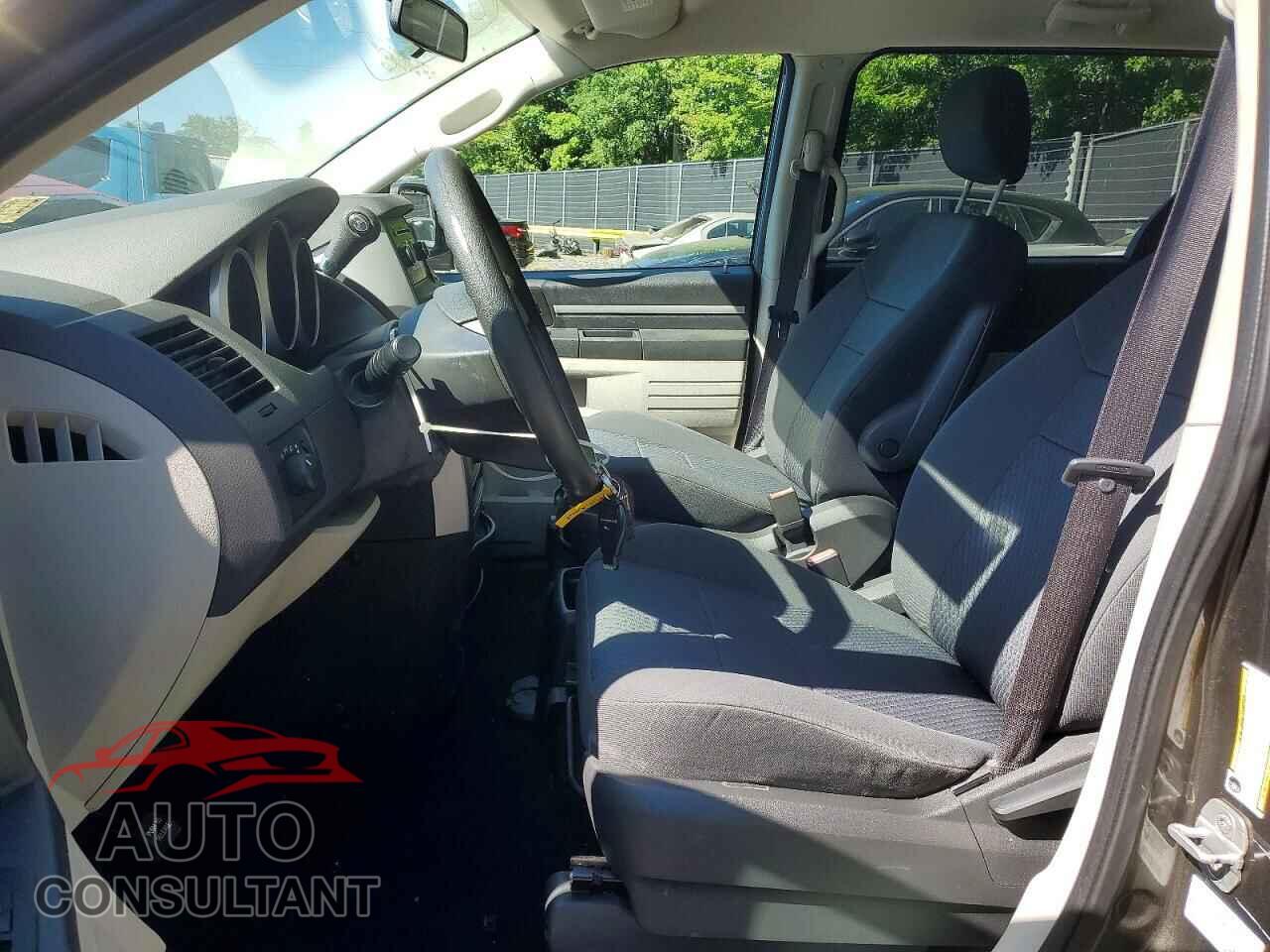 DODGE CARAVAN 2010 - 2D4RN4DE2AR216593