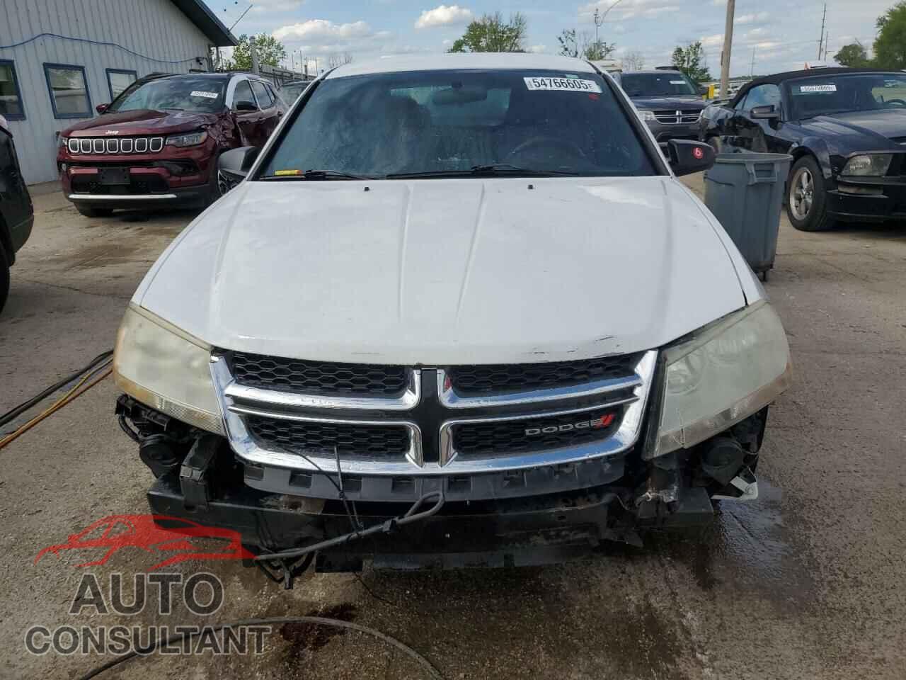 DODGE AVENGER 2011 - 1B3BD4FB6BN551666