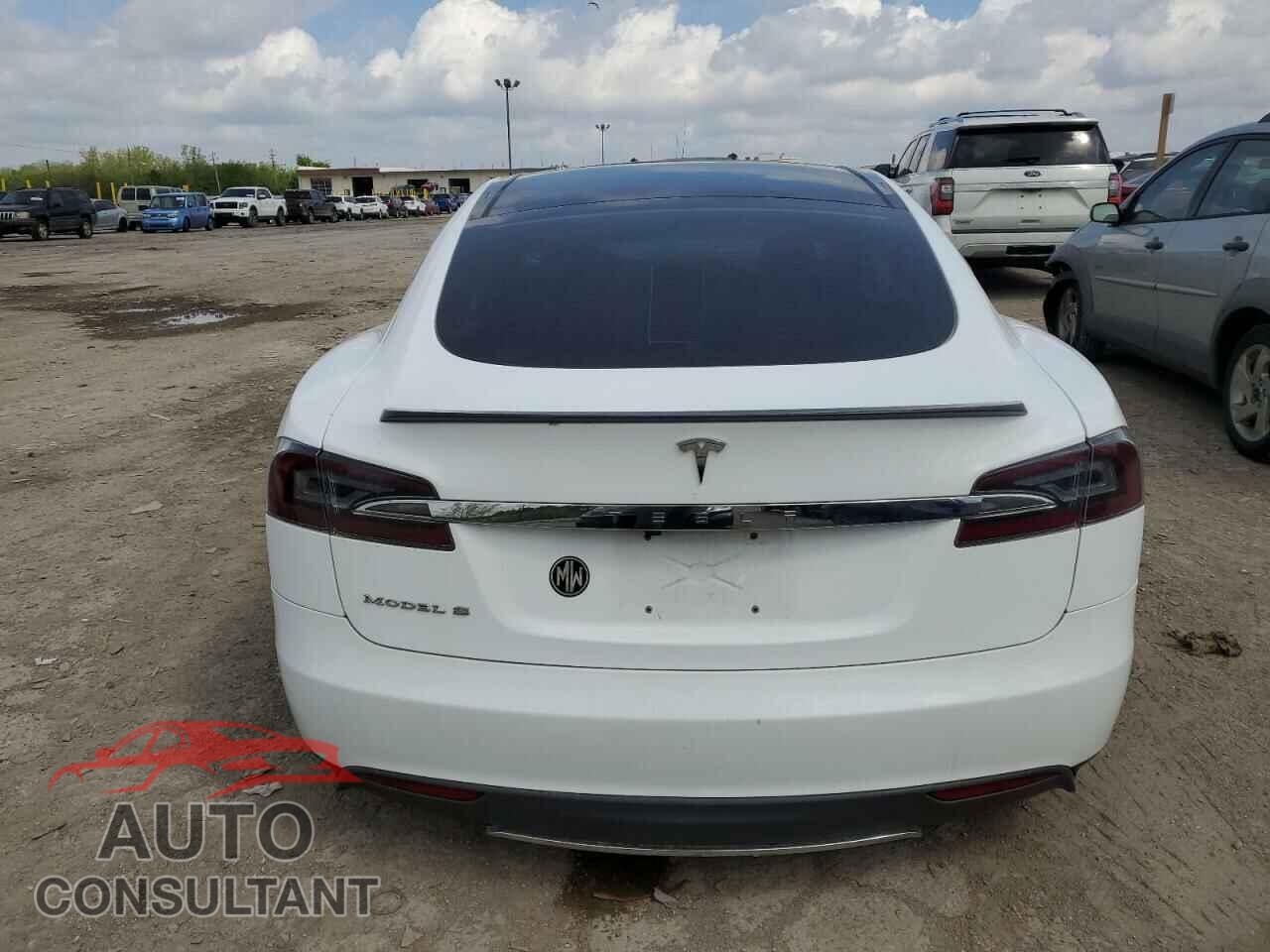 TESLA MODEL S 2013 - 5YJSA1CG4DFP14791