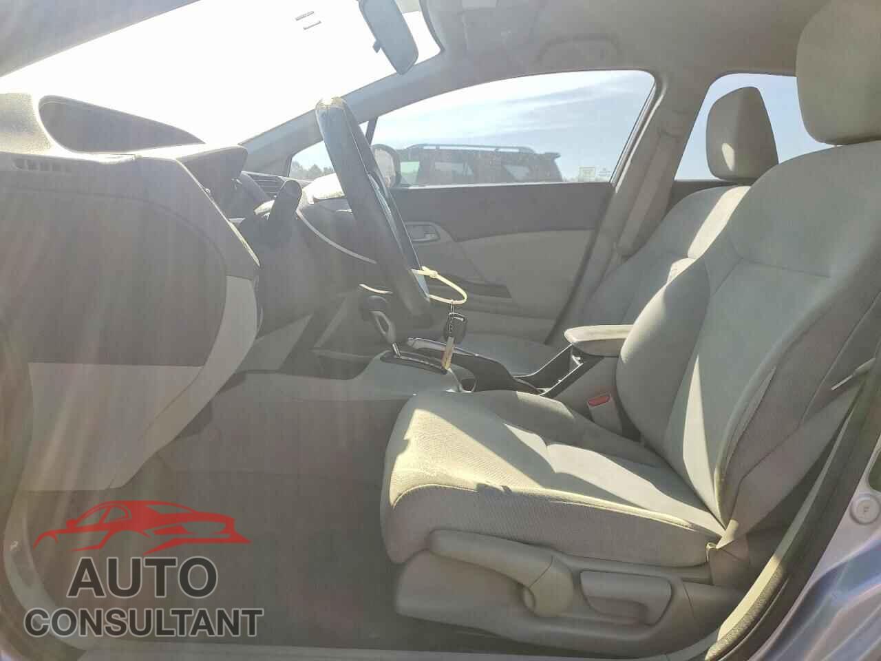 HONDA CIVIC 4D L 2012 - 2HGFB2F51CH608422