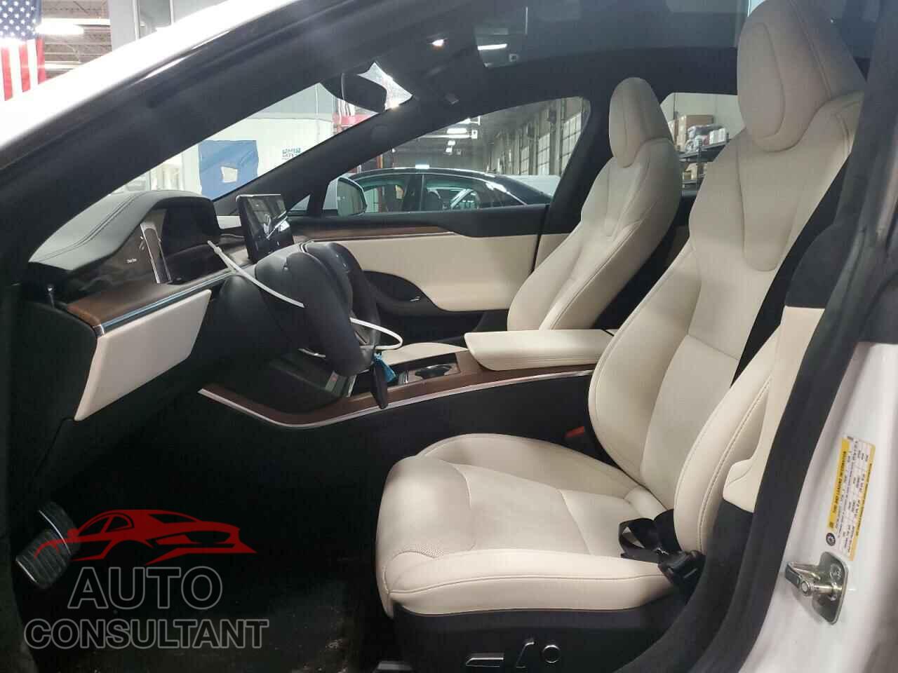 TESLA MODEL S 2023 - 5YJSA1E5XPF520265