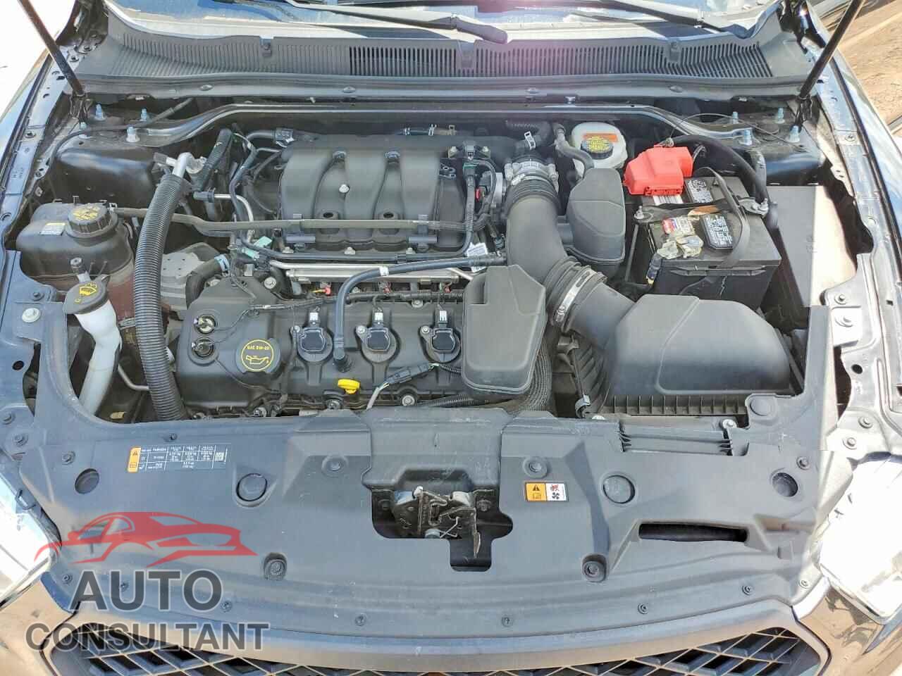 FORD TAURUS 2017 - 1FAHP2L80HG126380