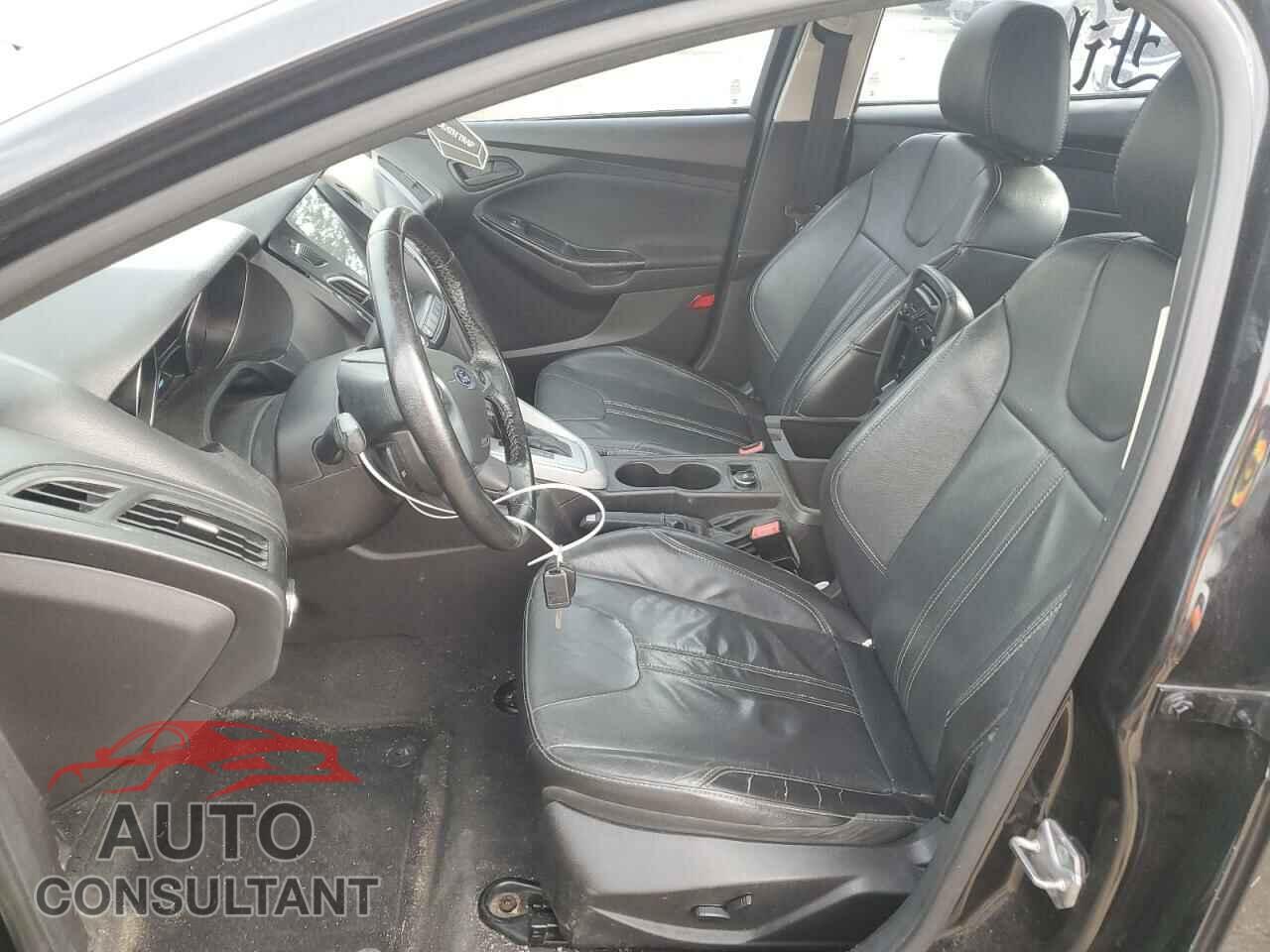 FORD FOCUS 2012 - 1FAHP3F26CL447921