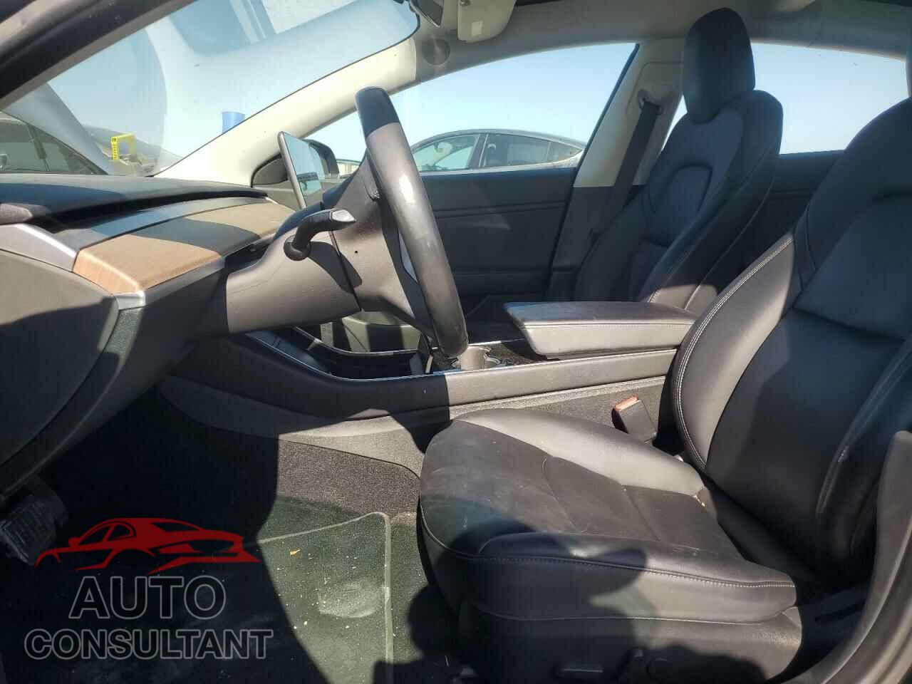 TESLA MODEL 3 2018 - 5YJ3E1EB8JF127483