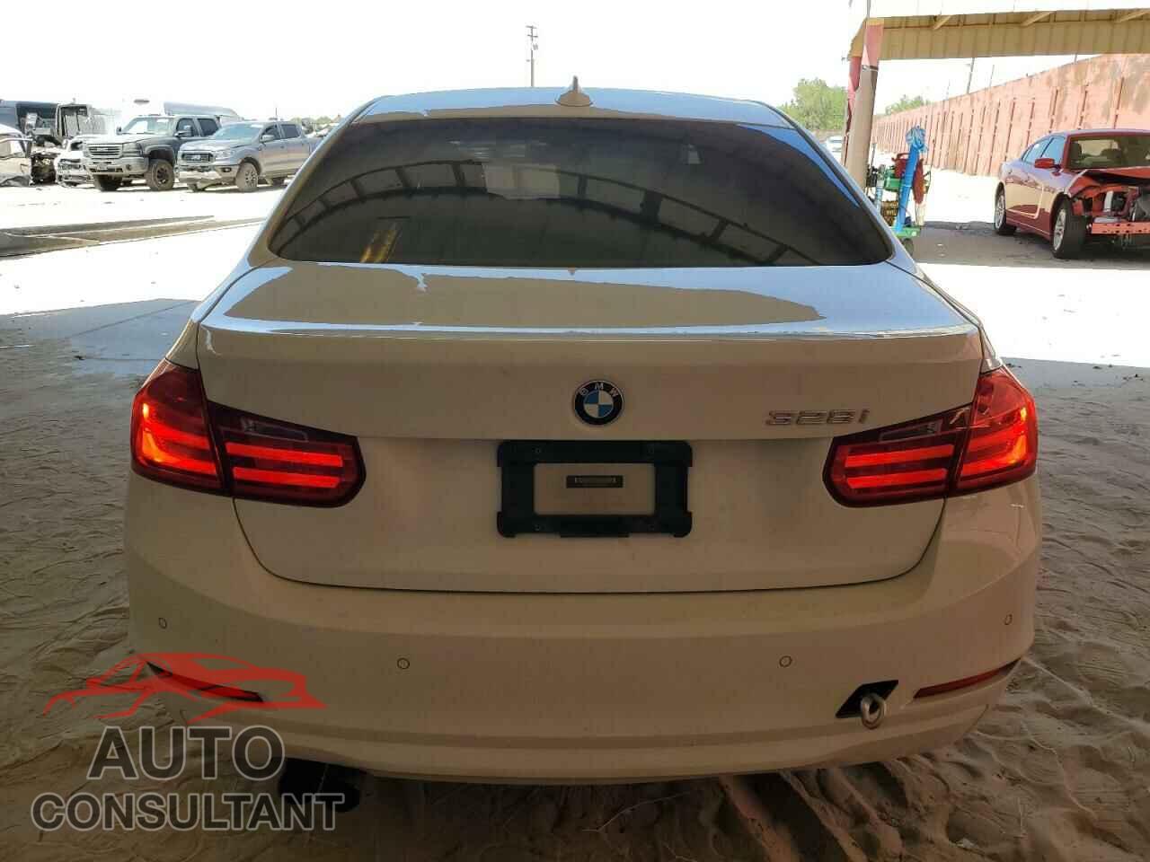 BMW 3 SERIES 2012 - WBA3A5C52CFJ88694