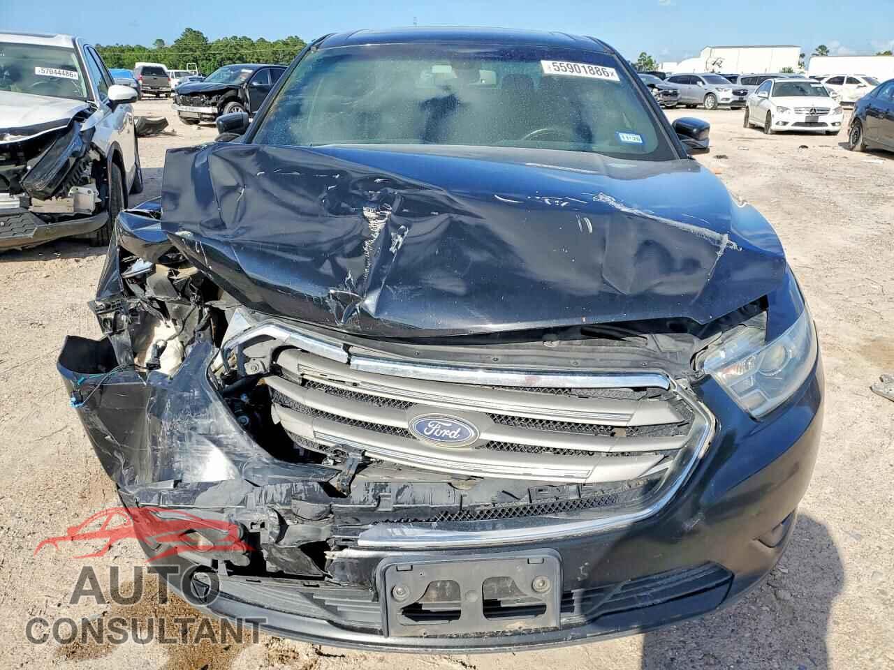 FORD TAURUS 2017 - 1FAHP2E84HG133281