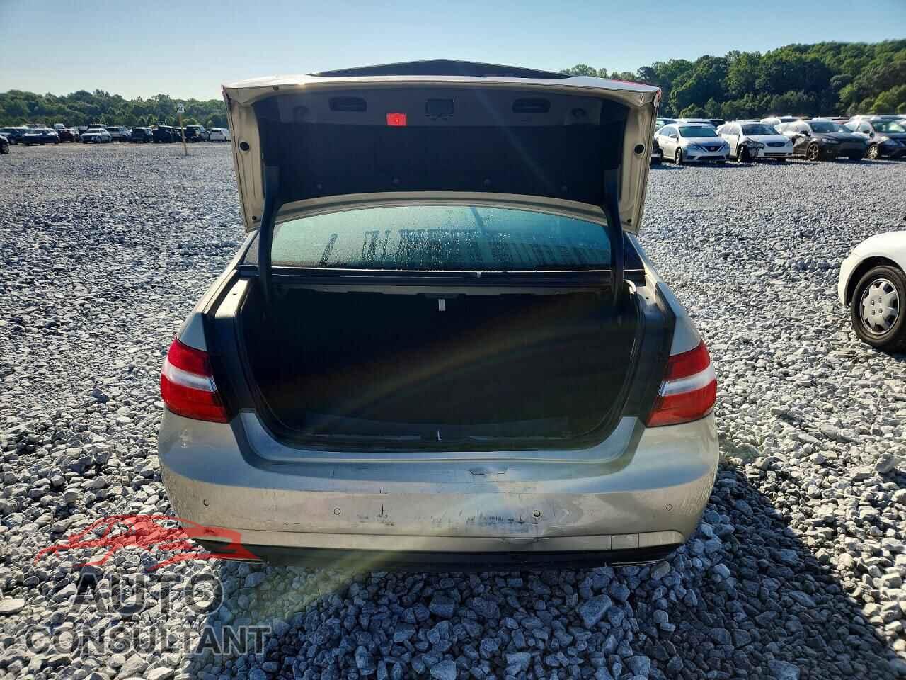 MERCEDES-BENZ E-CLASS 2013 - WDDHF5KB7DA710600