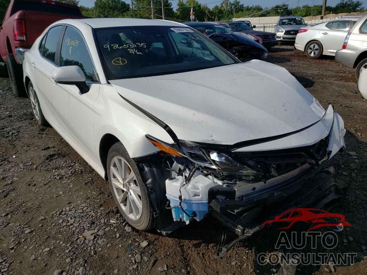 TOYOTA CAMRY 2021 - 4T1C11AK2MU454910