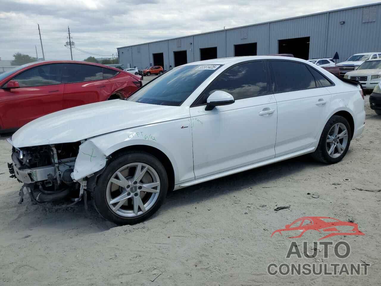 AUDI A4 2018 - WAUDNAF45JA018814