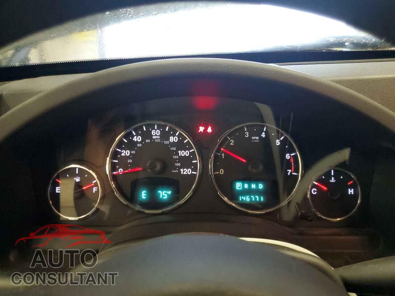 JEEP LIBERTY 2011 - 1J4PP2GK0BW556087