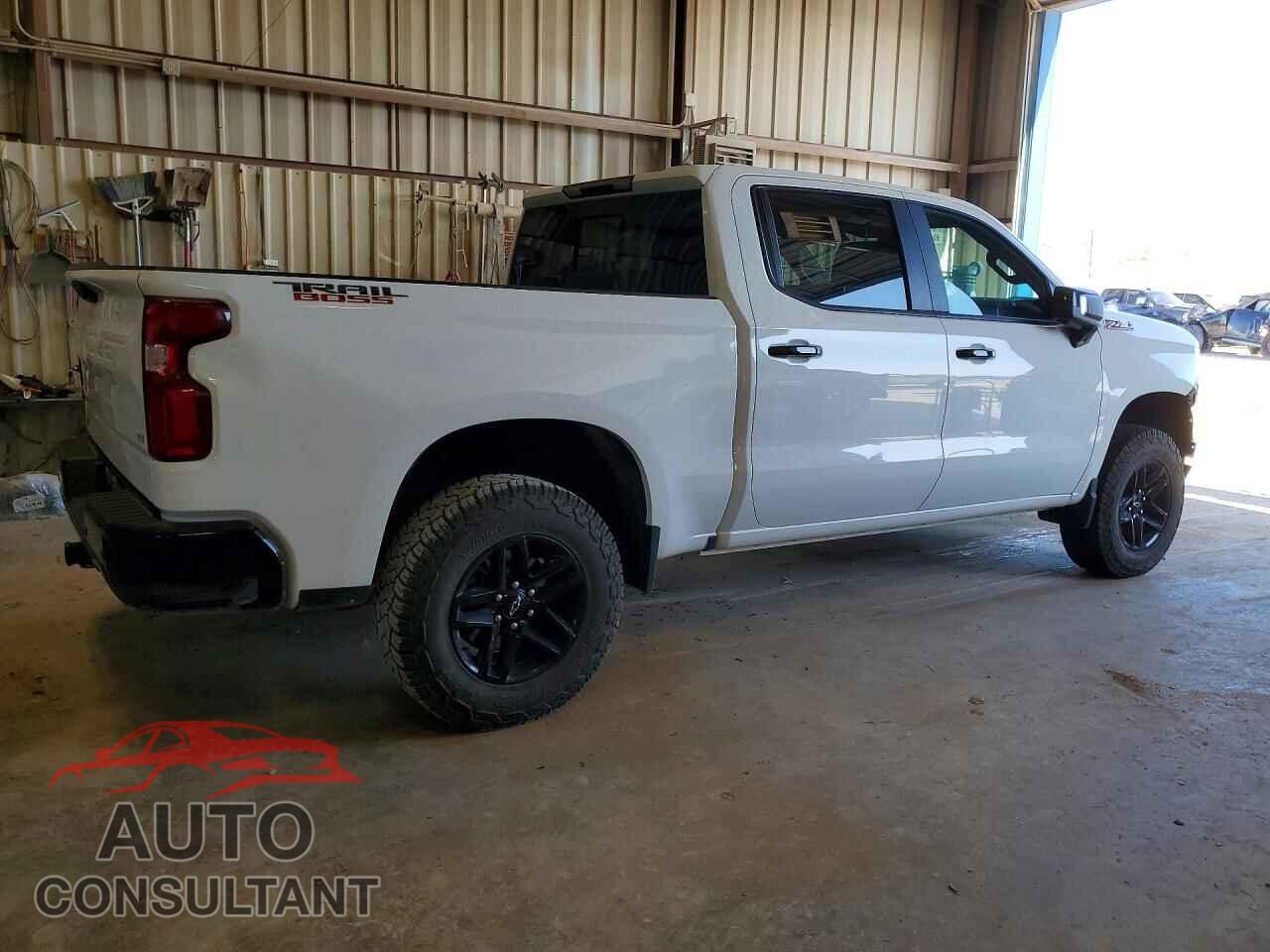 CHEVROLET SILVERADO 2023 - 3GCUDFE87PG323538