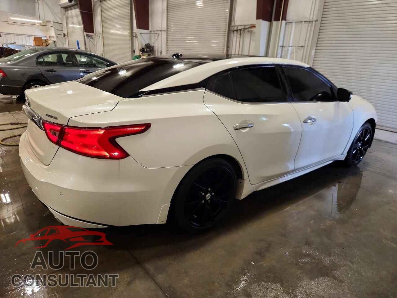 NISSAN MAXIMA 2018 - 1N4AA6AP0JC372802