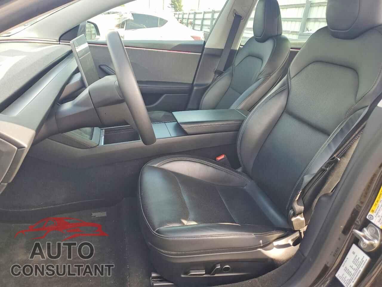 TESLA MODEL 3 2024 - 5YJ3E1EA8RF855694
