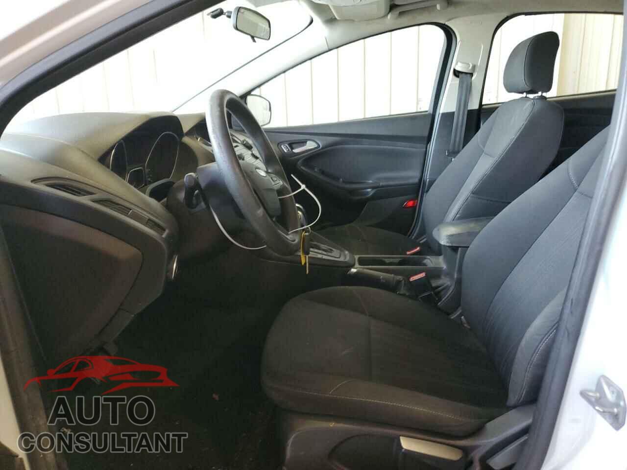 FORD FOCUS 2016 - 1FADP3K22GL213544