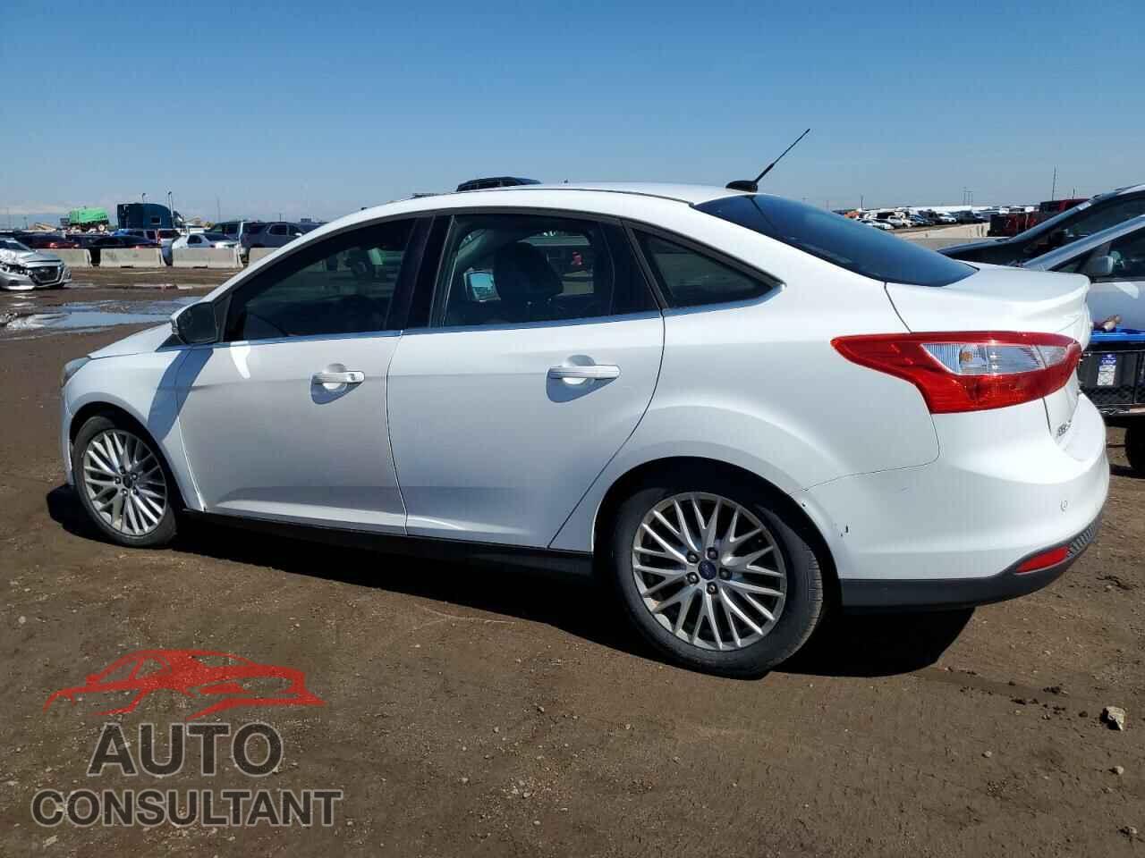FORD FOCUS 2012 - 1FAHP3H23CL403646