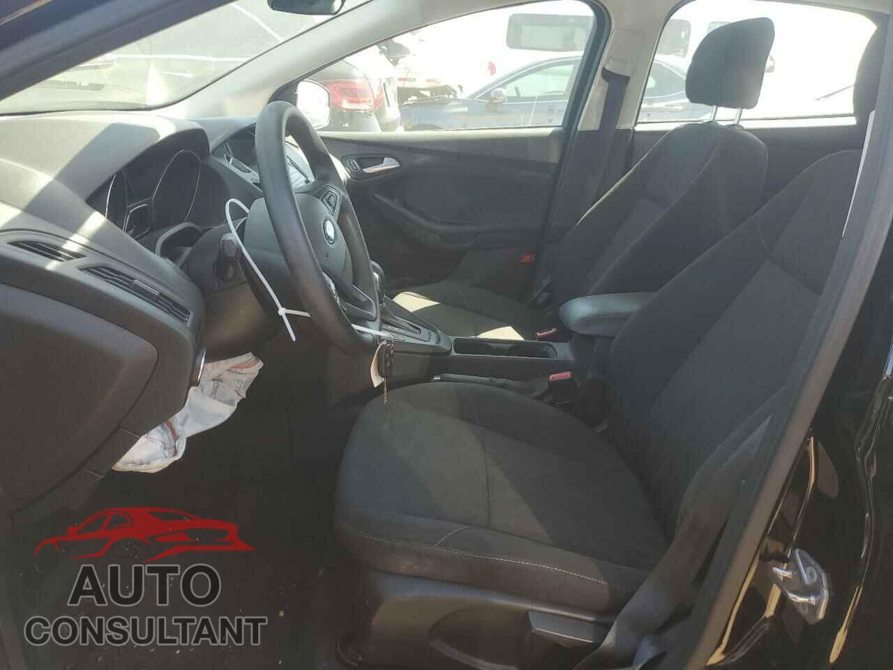 FORD FOCUS 2017 - 1FADP3F24HL316007