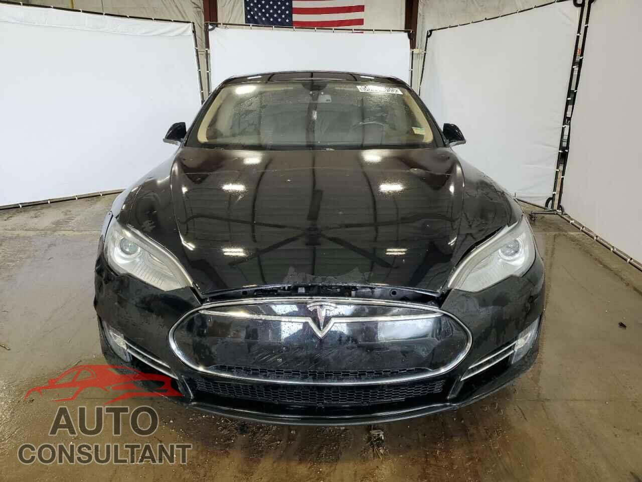 TESLA MODEL S 2014 - 5YJSA1H13EFP52938
