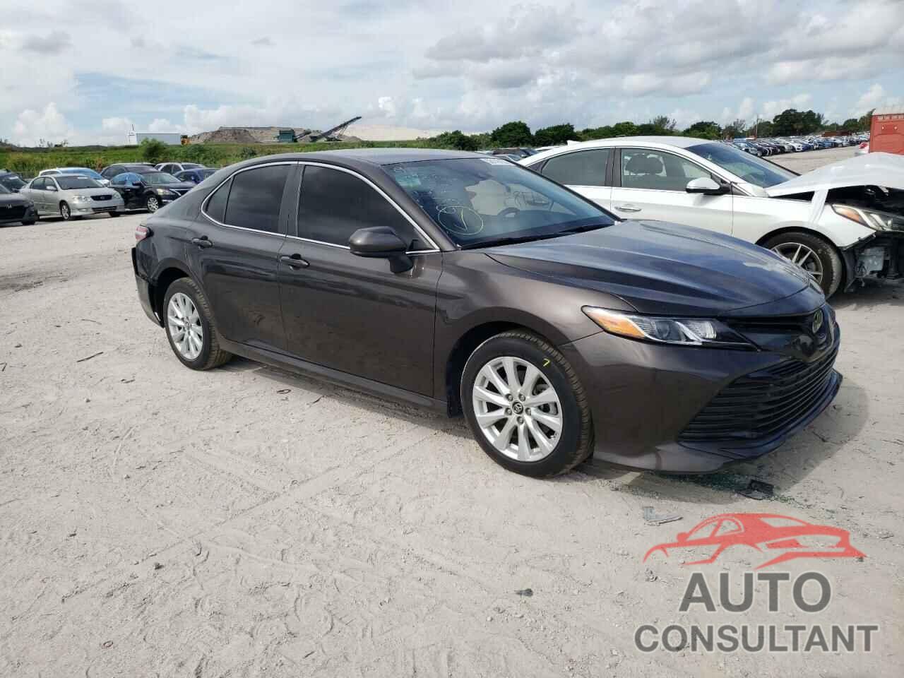 TOYOTA CAMRY 2019 - 4T1B11HK1KU683366
