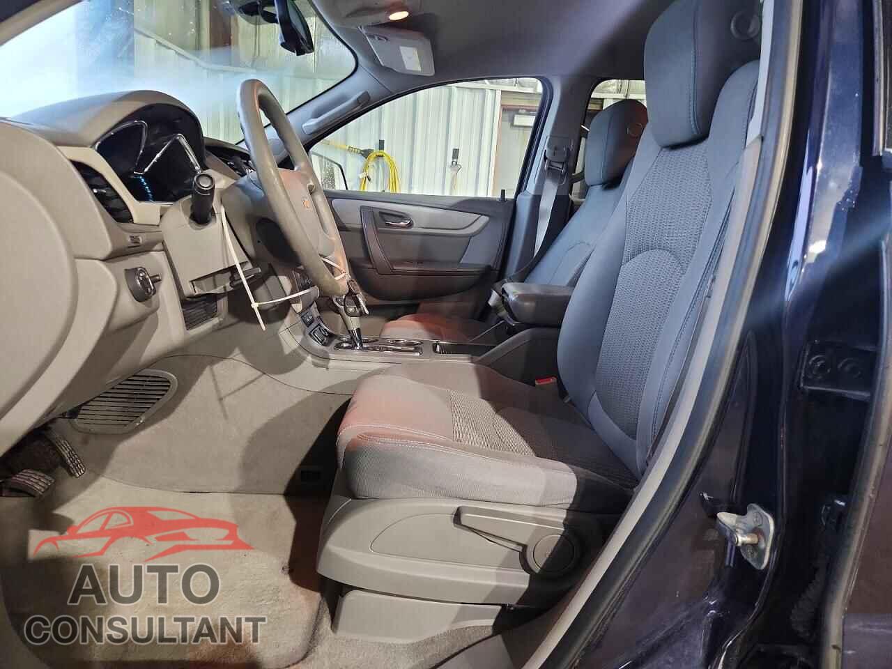 CHEVROLET TRAVERSE 2017 - 1GNKRFED3HJ183405