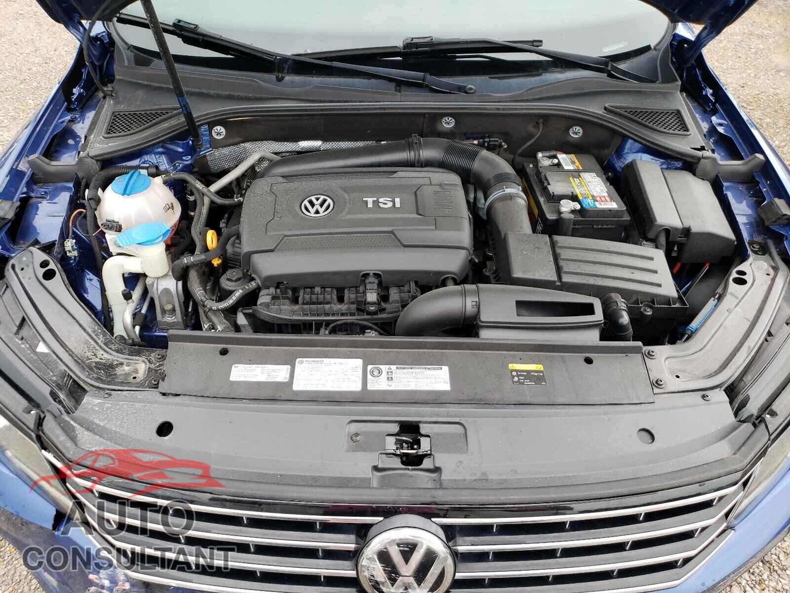 VOLKSWAGEN PASSAT 2017 - 1VWAT7A30HC031799