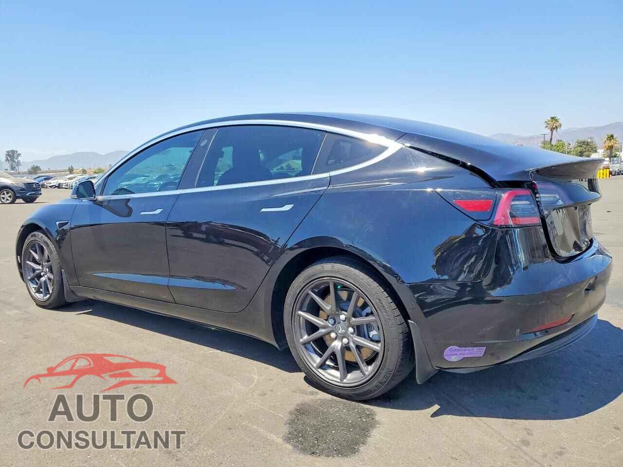 TESLA MODEL 3 2018 - 5YJ3E1EB7JF150284