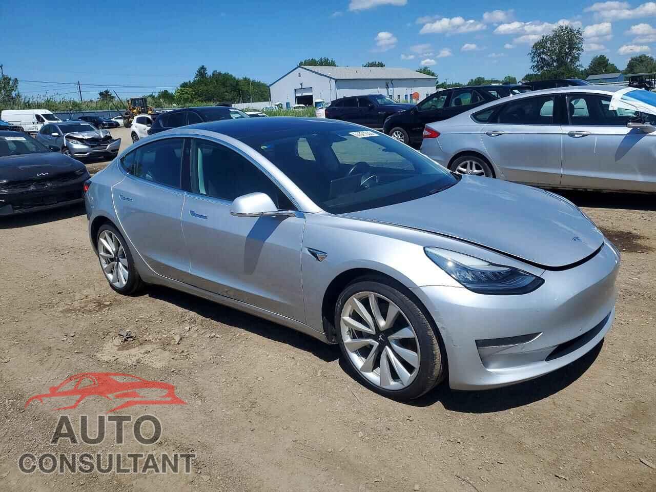 TESLA MODEL 3 2018 - 5YJ3E1EB5JF087654