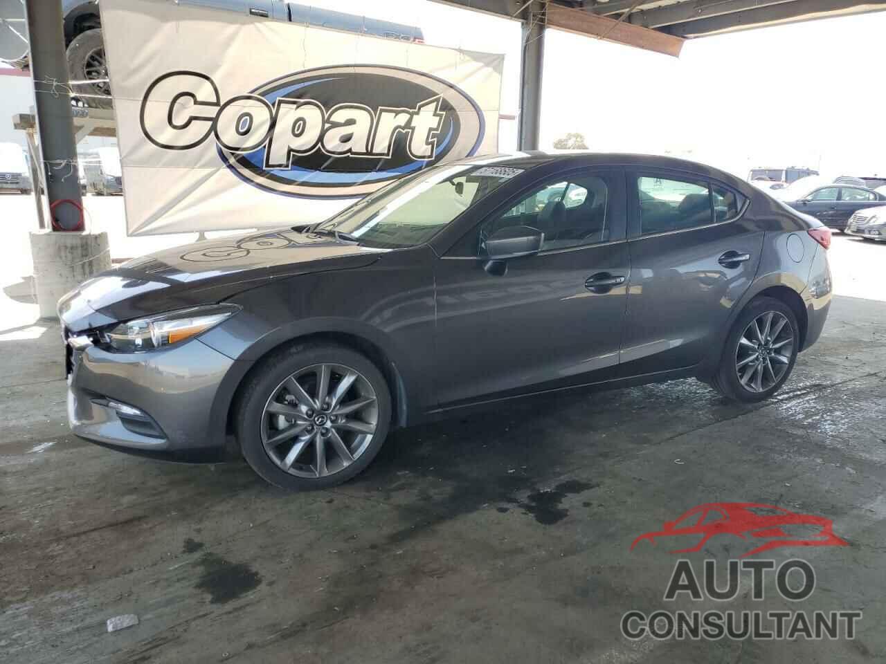 MAZDA 3 2018 - 3MZBN1V34JM190559