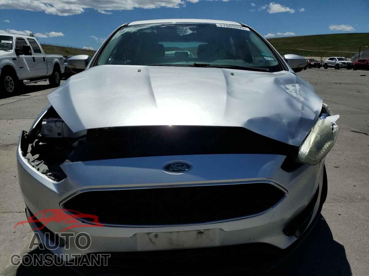 FORD FOCUS 2017 - 1FADP3K27HL278973